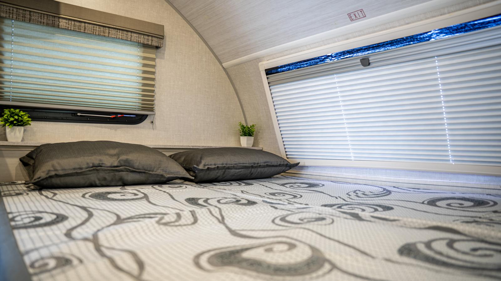 R-POD RP153 - VR Club Direct