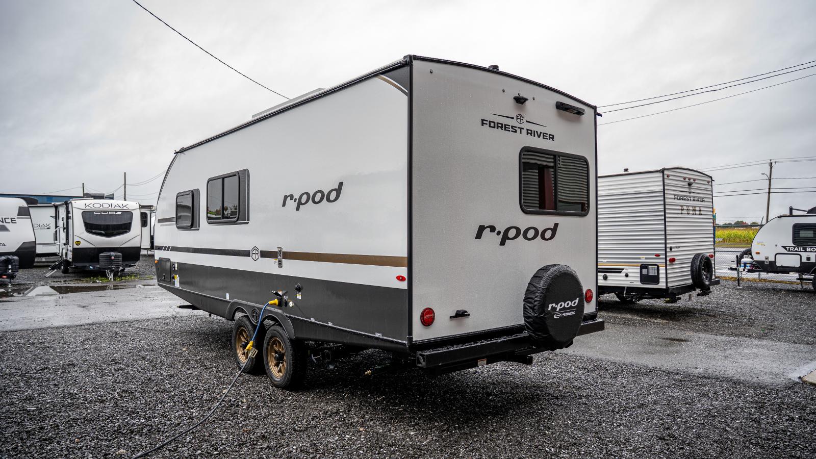 R-POD RP205 - VR Club Direct